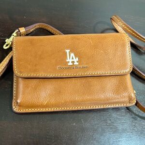 Dooney & Bourke Los Angeles Dodgers small crossbody/wristlet